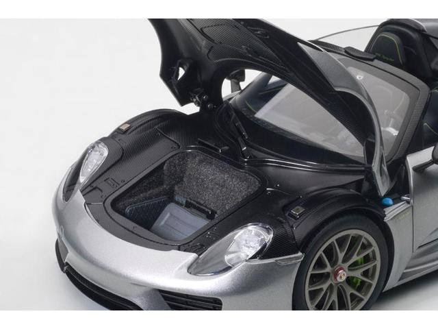 1/18 GT Silver Metallic Model Car F939