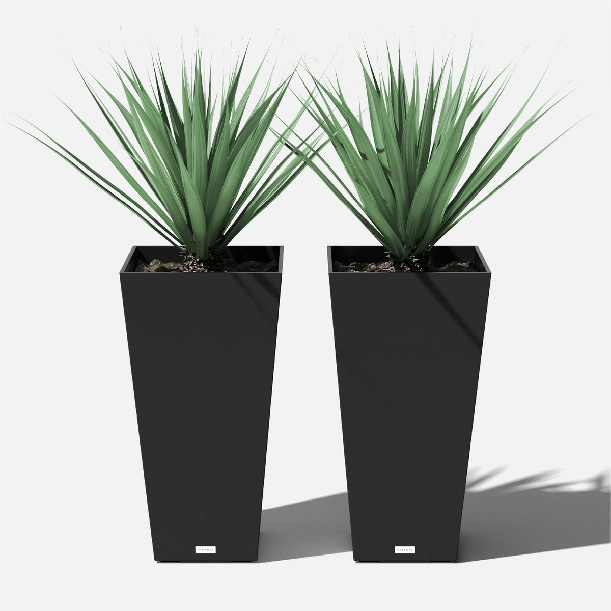 Black Plastic Planter 2-Pack D179517