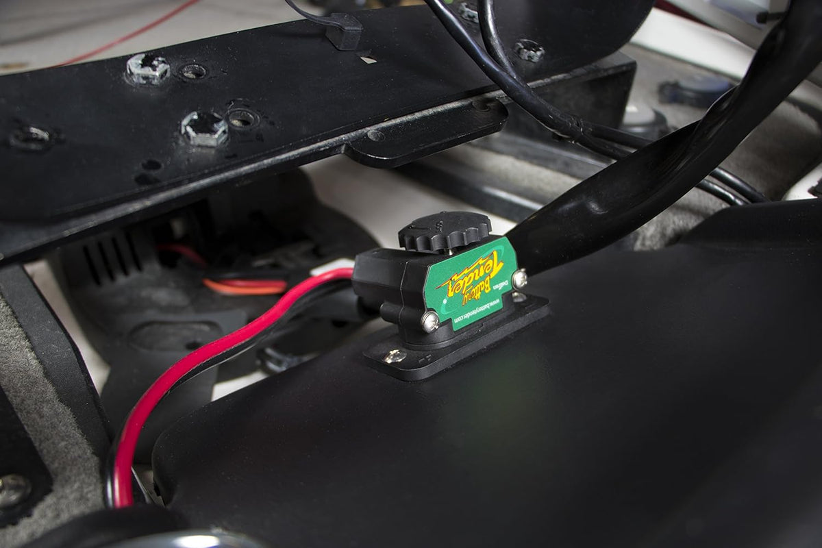 DC to DC Power Connector with 80 AMP Capacity V775