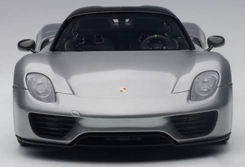 1/18 GT Silver Metallic Model Car F939