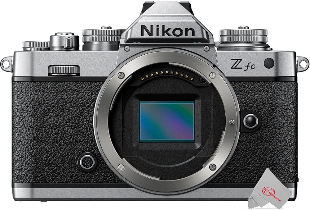 Mirrorless Camera Body with 28mm f/2.8 Lens B725