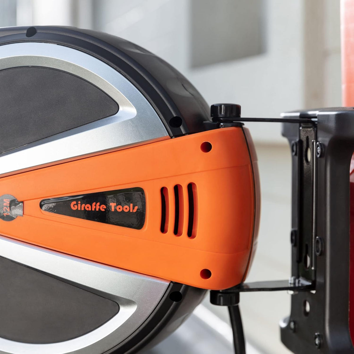 1600PSI Electric Pressure Washer with 40FT Retractable Pressure Hose E2815